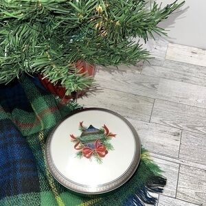 Mikasa Vintage Fine China Pine Ornament Trinket Box